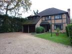 5 bedroom detached house for rent in Peter House,1 Priory Place