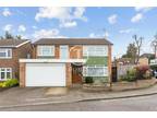 4 bedroom detached house for sale in Brinsdale Road, London, NW4