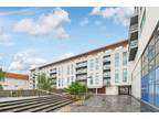 2 bed flat for sale in Streatham High Road, SW16, London