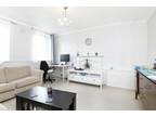 1 bedroom apartment for sale in Vicarage Crescent, Battersea, London, SW11
