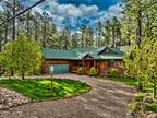 Pinetop 3BR 2.5BA, Cozy log-sided cabin tucked away in the