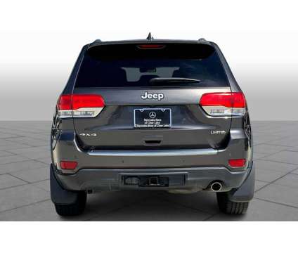 2017UsedJeepUsedGrand Cherokee is a Grey 2017 Jeep grand cherokee Car for Sale in League City TX