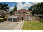 Marrowells, Weybridge KT13, 4 bedroom detached house for sale - 66965625