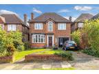 3 bed house for sale in Overton Road, N14, London