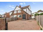 5 bedroom semi-detached house for sale in The Avenue, Alwoodley, Leeds, LS17