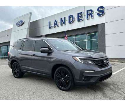 2022 Honda Pilot Special Edition is a Grey 2022 Honda Pilot Car for Sale in Southaven MS