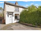 Victoria Gardens, Horsforth, Leeds, West Yorkshire 2 bed semi-detached house for