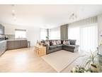 3 Bedroom Flat for Sale in Lyall House