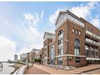 Flat to rent in Clove Hitch Quay, London, SW11 (Ref 224784)
