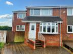 4 bedroom detached house for rent in Keats Road, Banbury, Oxon, OX16