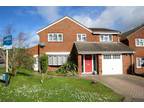 5 bedroom detached house for sale in Kingfisher Close, Hamble, Southampton