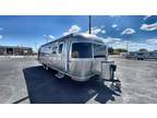 2023 Airstream Globetrotter 30RB Queen 30ft