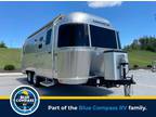 2019 Airstream Flying Cloud 23CB Bunk 23ft