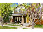 Charming Craftsman Two Houses Down to Pool!