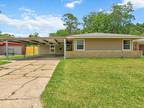 4240 Everglades Ave, Port Arthur, TX 77642