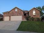 1110 Amanda Ave, Monett, MO 65708