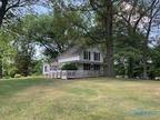 15724 Harris Rd, Defiance, OH 43512