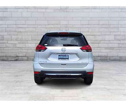 2018 Nissan Rogue SL is a Silver 2018 Nissan Rogue SL Station Wagon in Longmont CO