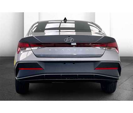 2024 Hyundai Elantra SEL is a 2024 Hyundai Elantra SE Sedan in Fredericksburg VA