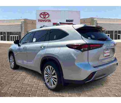 2024 Toyota Highlander Platinum is a Silver 2024 Toyota Highlander SUV in Scottsdale AZ