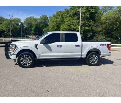 2022 Ford F-150 XL is a White 2022 Ford F-150 XL Truck in Cordell OK