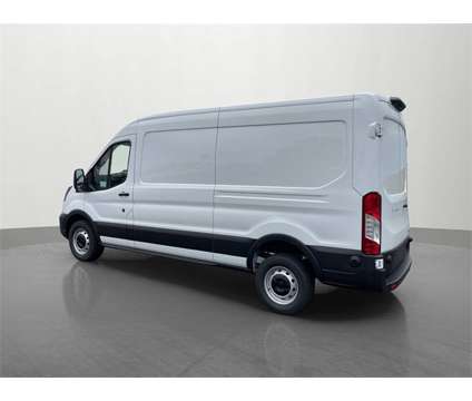 2024 Ford Transit-250 Base is a 2024 Ford Transit-250 Base Van in Roanoke IL