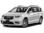 2022 Chrysler Pacifica Touring L 6752 miles