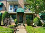 Flat For Sale In Staten Island, New York