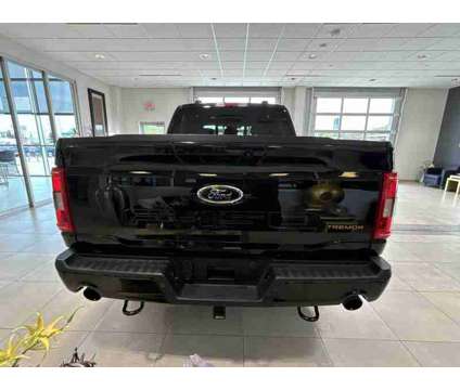 2022UsedFordUsedF-150Used4WD SuperCrew 5.5 Box is a Black 2022 Ford F-150 Car for Sale in Milwaukee WI