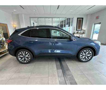 2020UsedFordUsedEscape is a Blue 2020 Ford Escape Car for Sale in Milwaukee WI