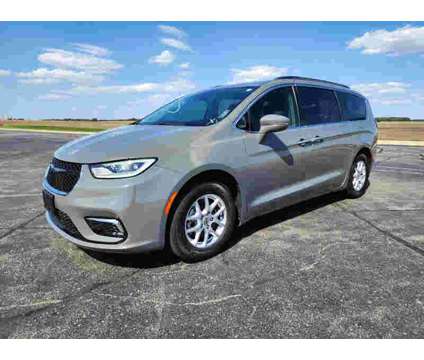2022UsedChryslerUsedPacifica is a Grey 2022 Chrysler Pacifica Car for Sale in Watseka IL