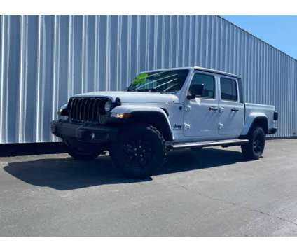 2022UsedJeepUsedGladiator is a White 2022 Car for Sale in Bakersfield CA