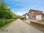 4 bed house for sale in Dixon Way, CO7, Colchester