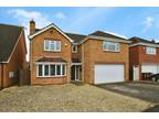 4 bedroom detached house for sale in Fairfields, Kirton Lindsey, DN21
