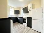 2 bed flat to rent in Myddelton Avenue, EN1, Enfield