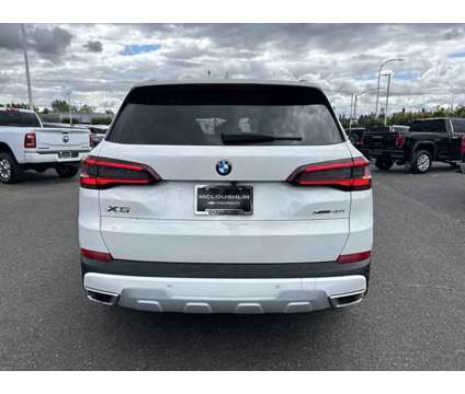 2023 BMW X5 xDrive40i is a Black, White 2023 BMW X5 4.8is Car for Sale in Portland OR