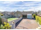 Mulberry Rise, Leeds 3 bed detached bungalow for sale -