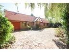 2 bedroom detached bungalow for sale in Berries Road, Cookham, Maidenhead, SL6