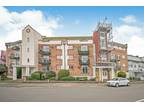 2 bedroom apartment for sale in Marine Parade East, Clacton-On-Sea, CO15