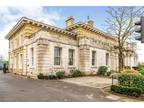 3 bedroom flat for sale in Canute Road, Southampton, Hampshire, SO14