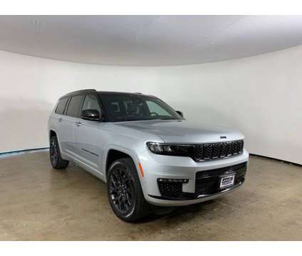 2023 Jeep Grand Cherokee L Summit is a Silver 2023 Jeep grand cherokee Car for Sale in Peoria IL