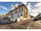 1 Bedroom Flat for Sale in Station Road