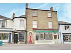 4 bed flat for sale in South Market Place, LN13, Alford