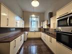 56 Kenmuir Street 3 bed flat - £1,250 pcm (£288 pw)