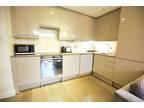 3 bed flat to rent in Hornsey Road, N7, London