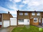 Corinne Close, Reading, Berkshire, RG2 3 bed semi-detached house for sale -