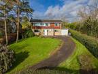4 bedroom detached house for sale in Market Harborough, Leicestershire