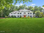 18 Hedgerow Ln, Greenwich, CT 06831