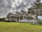 2535 Lagretta Ln, Dandridge, TN 37725