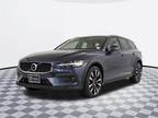 2022 Volvo V60 Cross Country T5